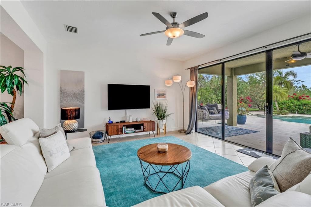 3295 Tahoe CT, NAPLES FL 34119-5