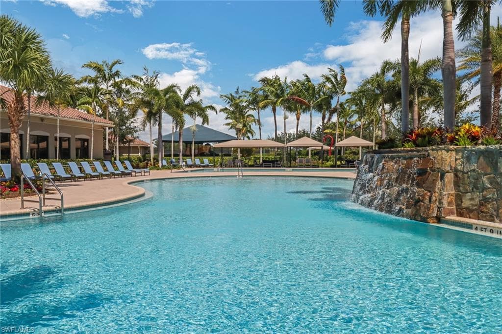 3295 Tahoe CT, NAPLES FL 34119-32