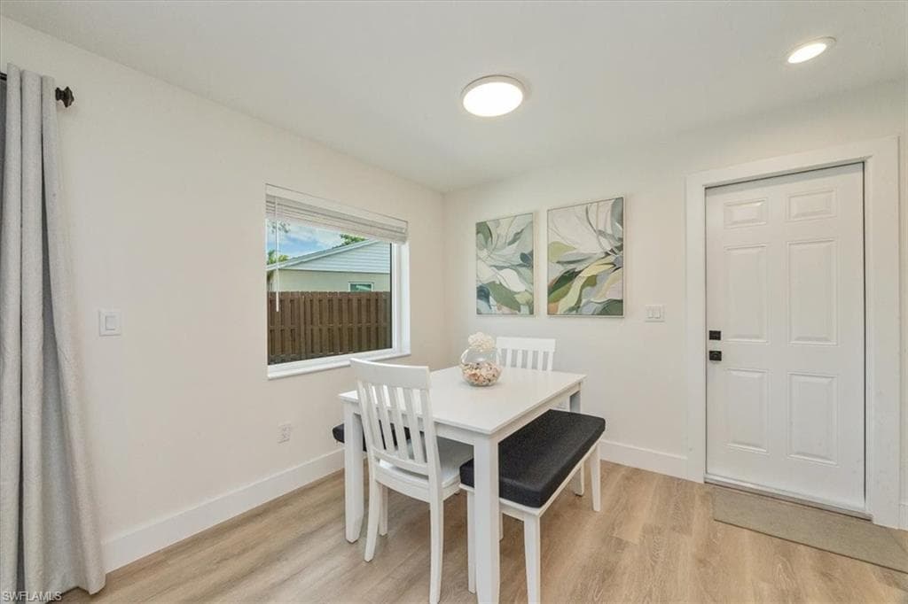 3560 Corana WAY, NAPLES FL 34105-10