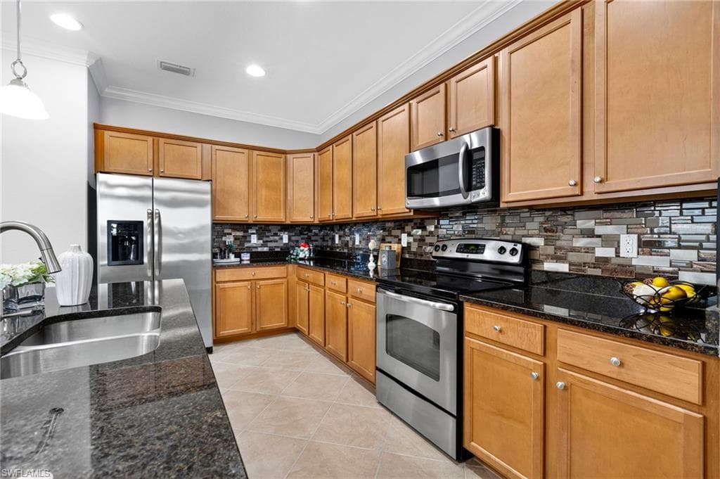 2727 Via Piazza LOOP, FORT MYERS FL 33905-11