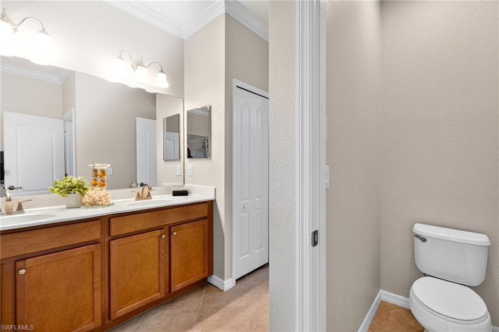 2727 Via Piazza LOOP, FORT MYERS FL 33905-17
