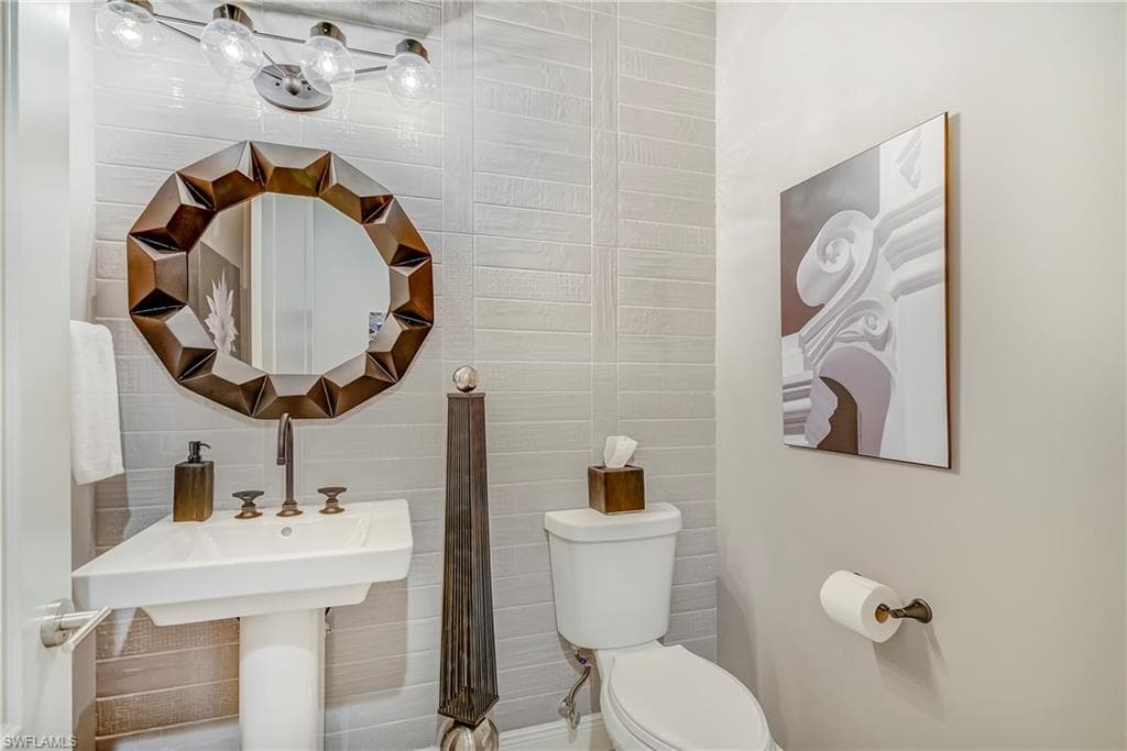 28468 Altessa WAY # 202, BONITA SPRINGS FL 34135-24