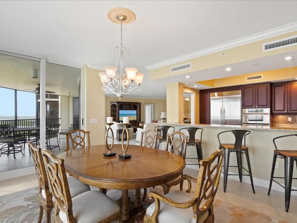 1050 Borghese LN 1804-11