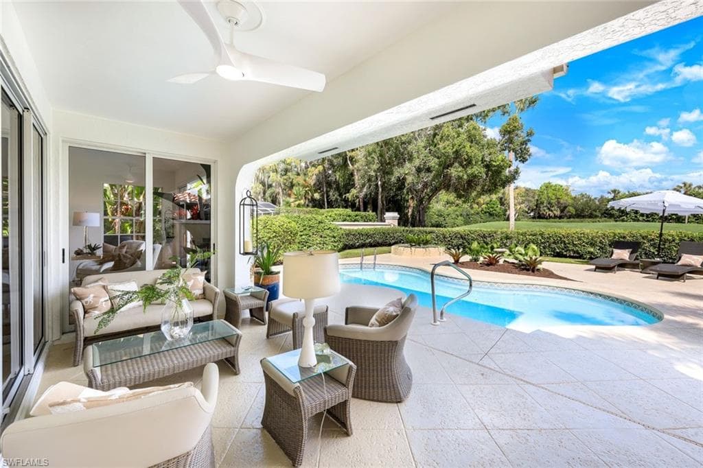 211 Via Napoli, NAPLES FL 34105-29