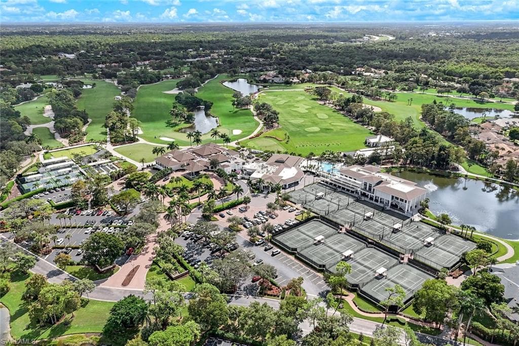 211 Via Napoli, NAPLES FL 34105-37