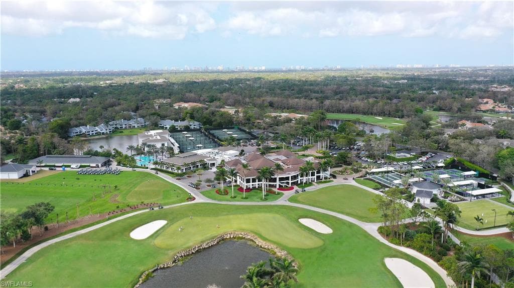 211 Via Napoli, NAPLES FL 34105-36