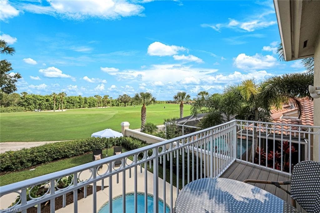 211 Via Napoli, NAPLES FL 34105-20