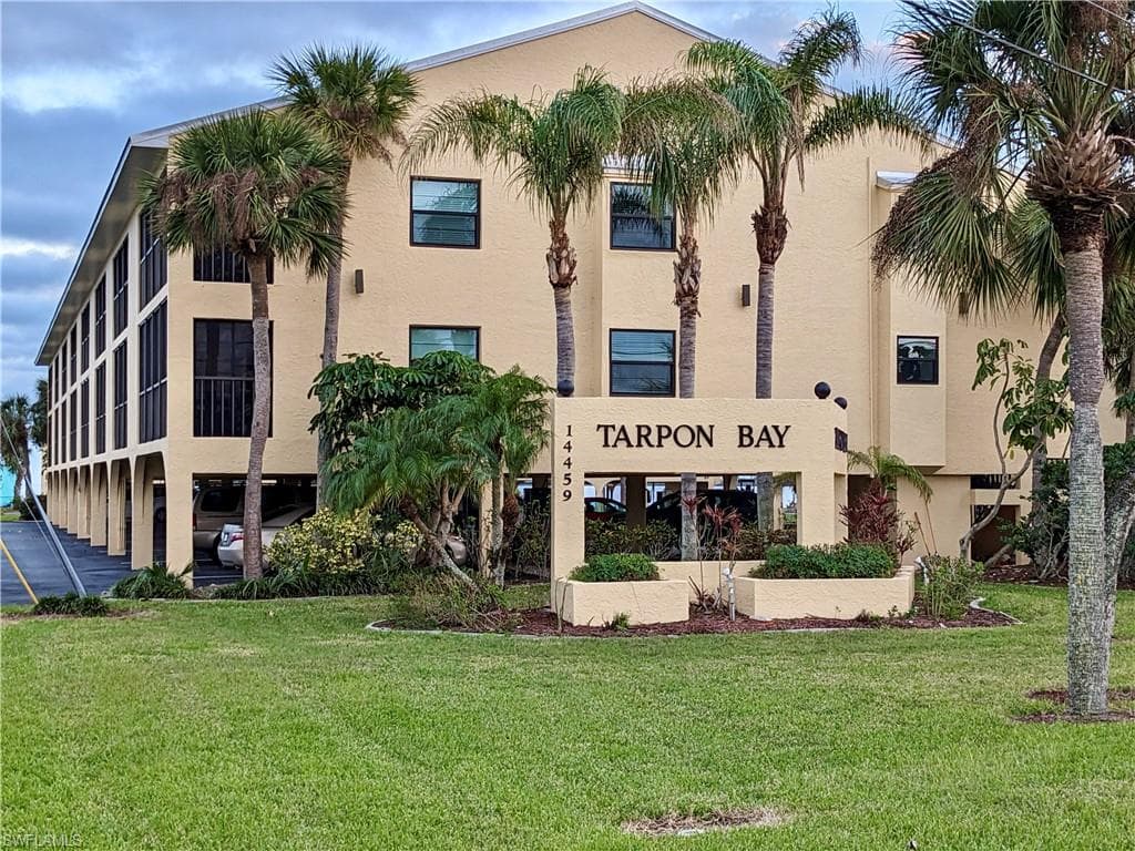 14459 RIVER BEACH DR W # 221, PORT CHARLOTTE FL 33953-35