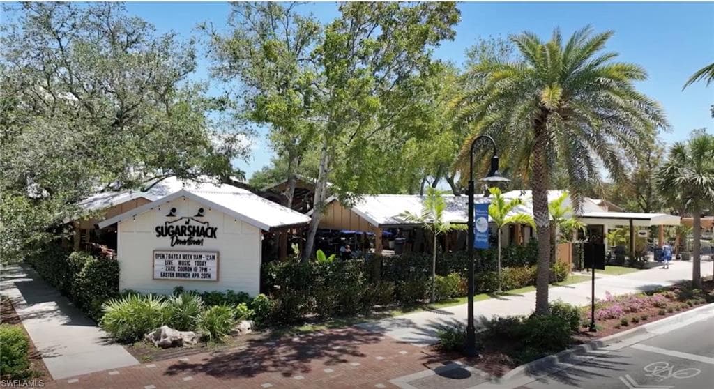 9856 Tonya CT, BONITA SPRINGS FL 34135-40