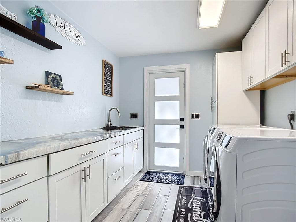 15711 Anderson LN, FORT MYERS FL 33912-16