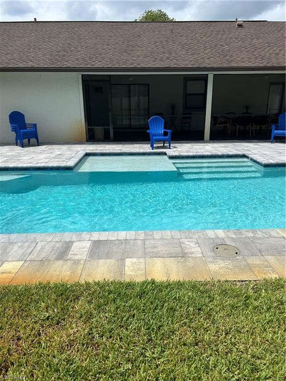 186 Wickliffe DR, NAPLES FL 34110-22