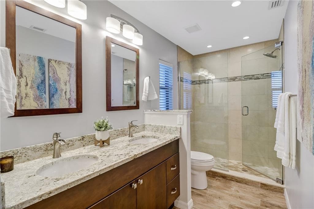 186 Wickliffe DR, NAPLES FL 34110-21