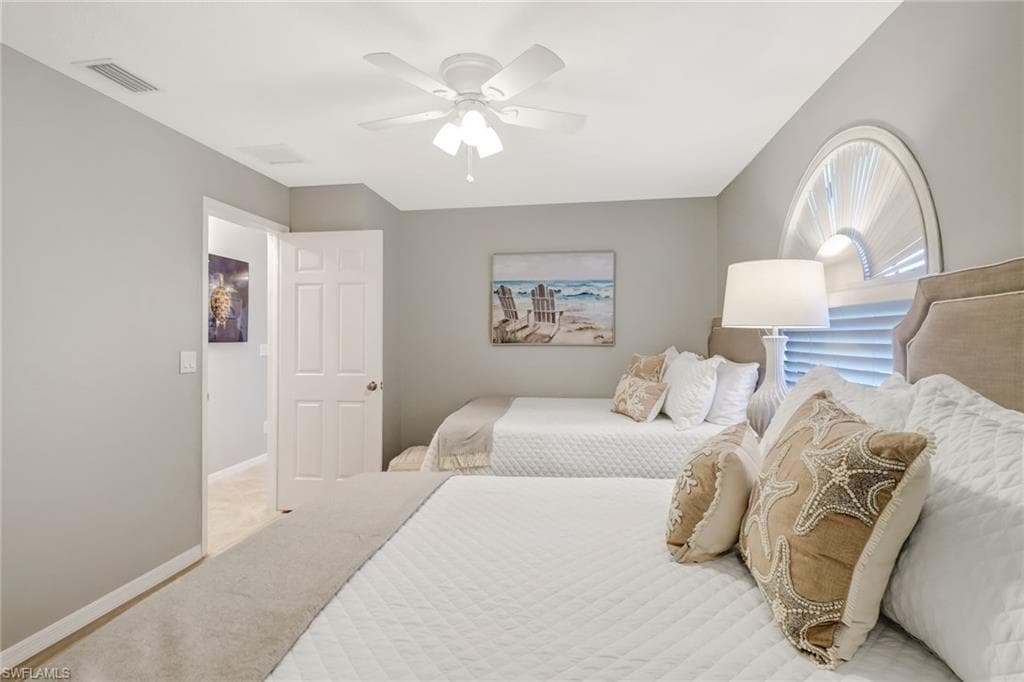 186 Wickliffe DR, NAPLES FL 34110-14