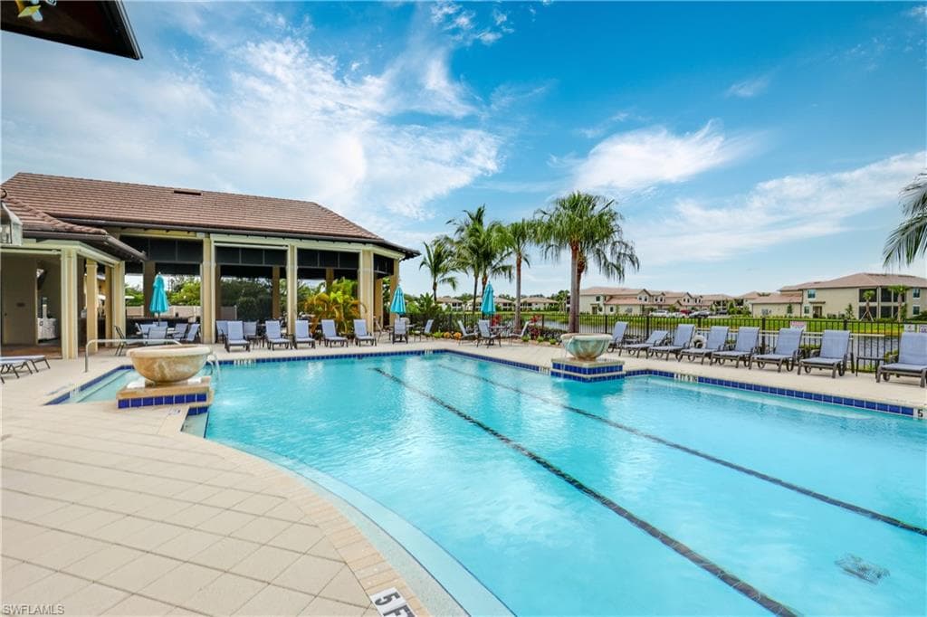 2098 Antigua LN, NAPLES FL 34120-42