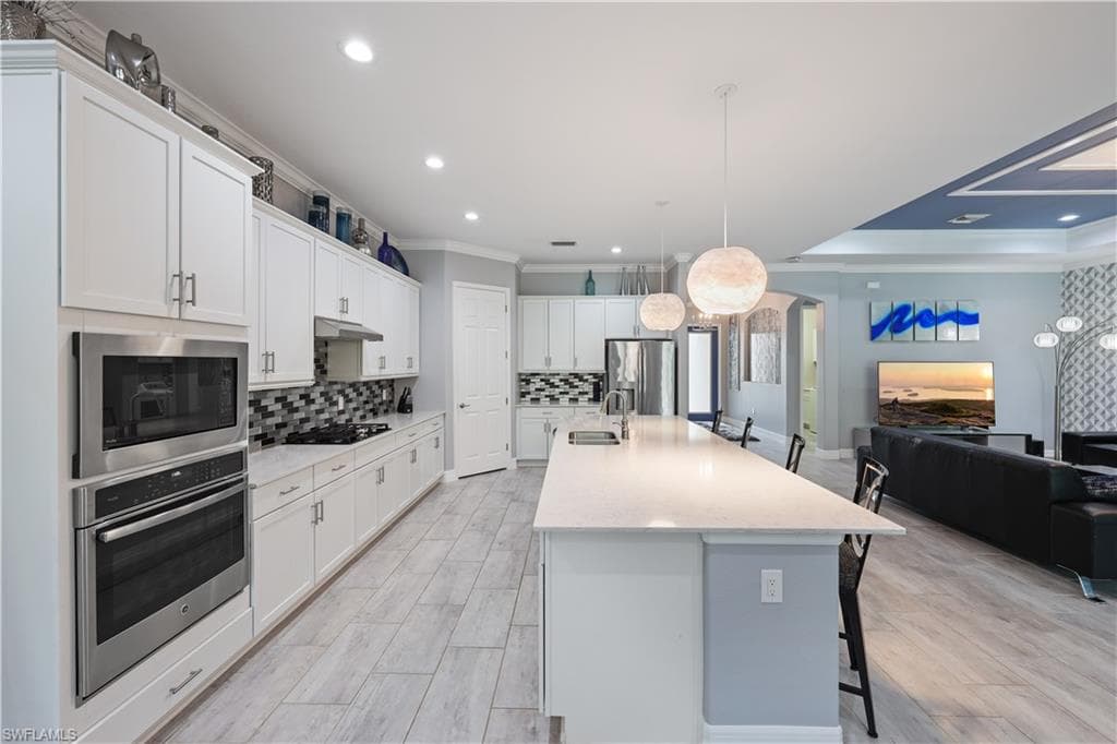 2098 Antigua LN, NAPLES FL 34120-9