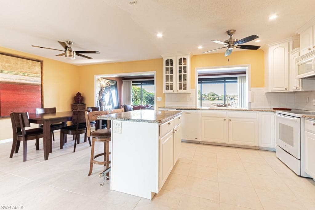 3375 Boca Ciega DR, NAPLES FL 34112-9