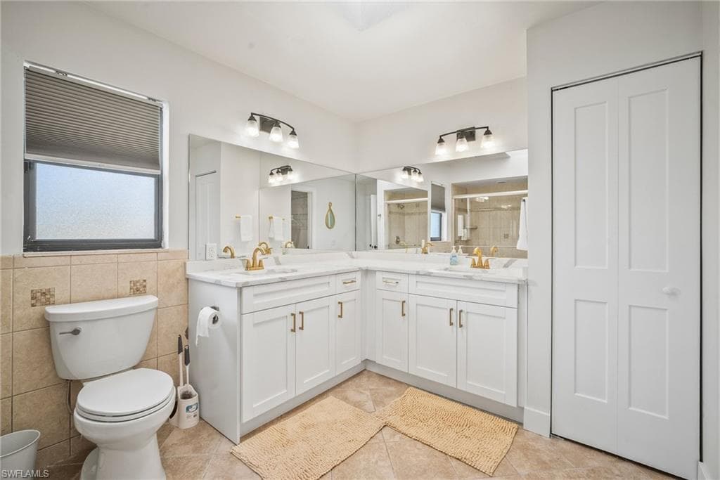 20640 Porthole CT, ESTERO FL 33928-16