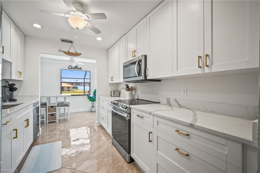 20640 Porthole CT, ESTERO FL 33928-7