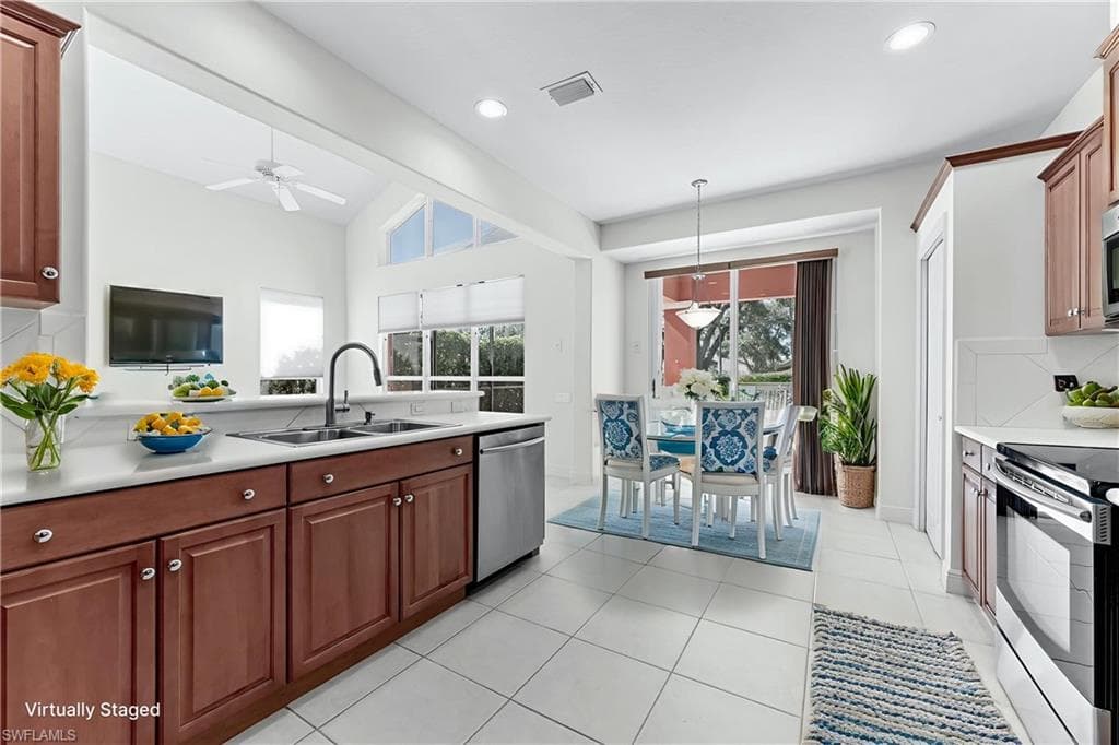 20171 Eagle Glen WAY, ESTERO FL 33928-7