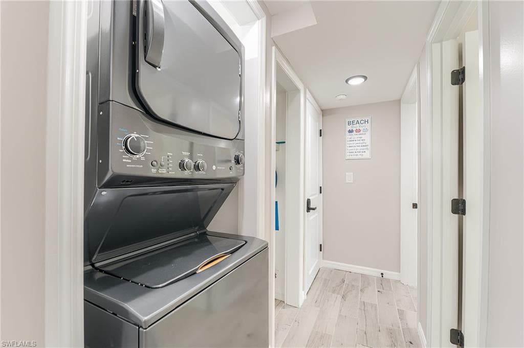 114 Lovers LN, FORT MYERS BEACH FL 33931-15