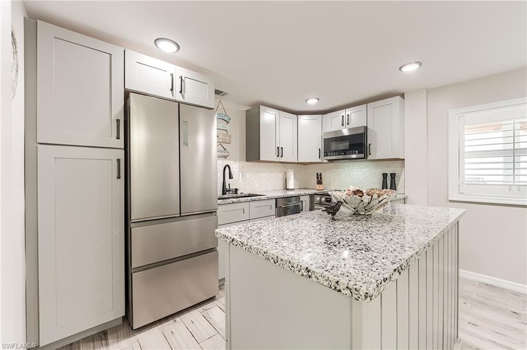 114 Lovers LN, FORT MYERS BEACH FL 33931-11