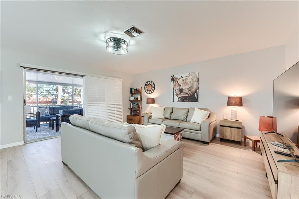 114 Lovers LN, FORT MYERS BEACH FL 33931-21