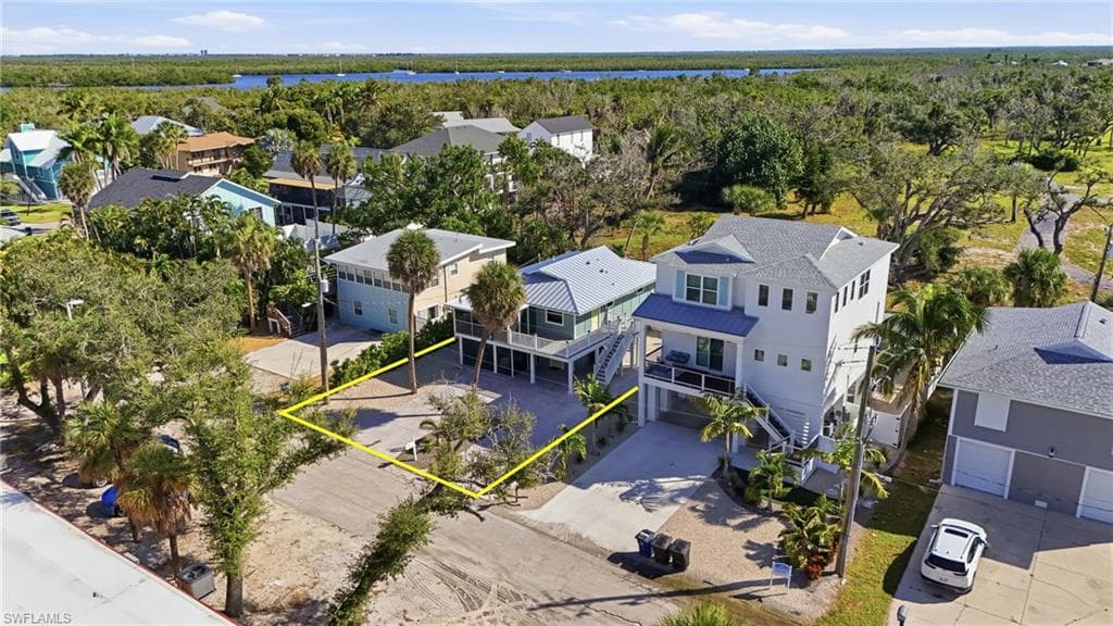 114 Lovers LN, FORT MYERS BEACH FL 33931-4