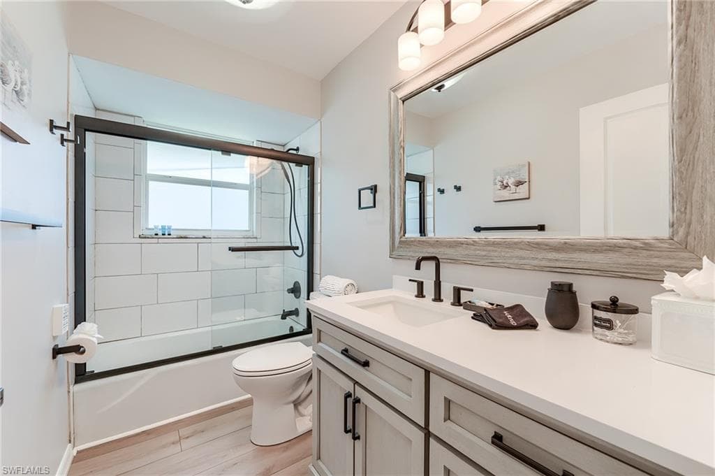 114 Lovers LN, FORT MYERS BEACH FL 33931-30