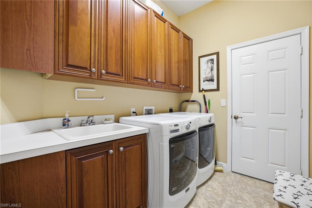 14143 Bently CIR, FORT MYERS FL 33912-23