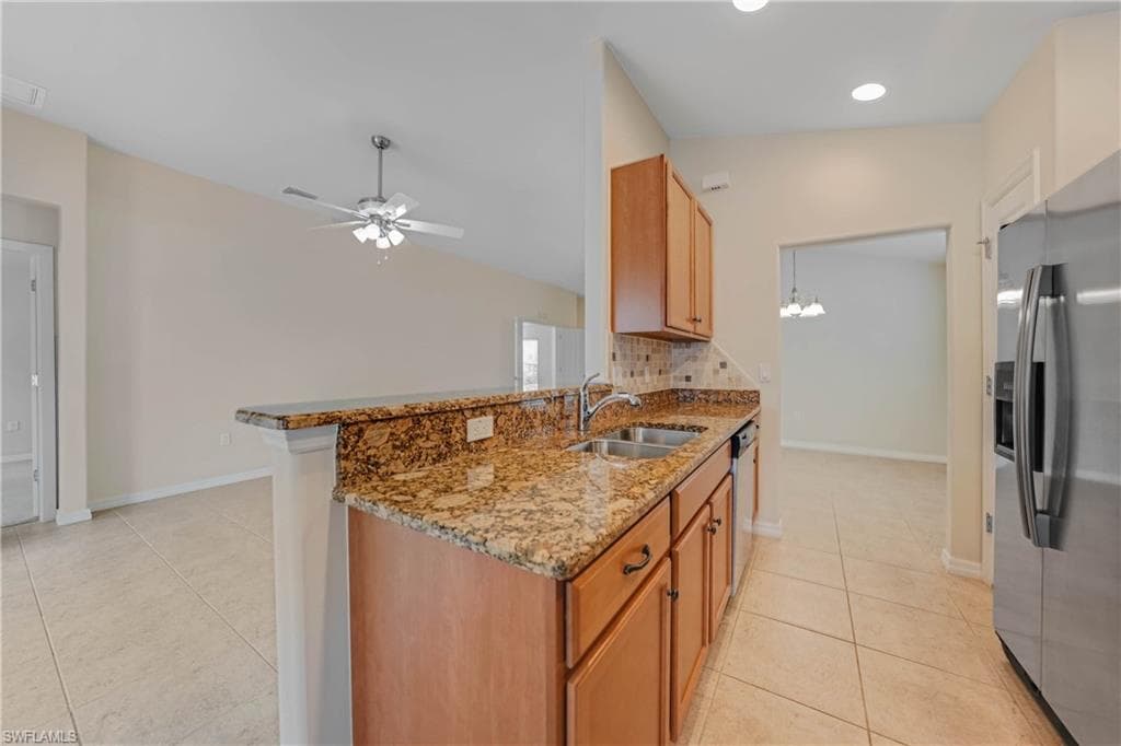 2457 Hopefield CT, CAPE CORAL FL 33991-5