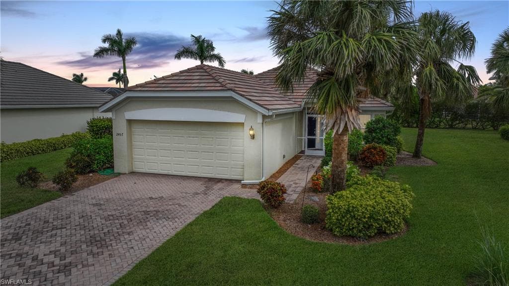 2457 Hopefield CT, CAPE CORAL FL 33991-37