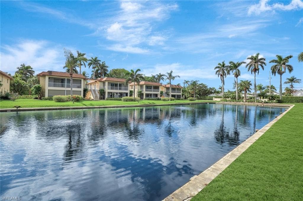 1155 Sandpiper ST # A7, NAPLES FL 34102-19