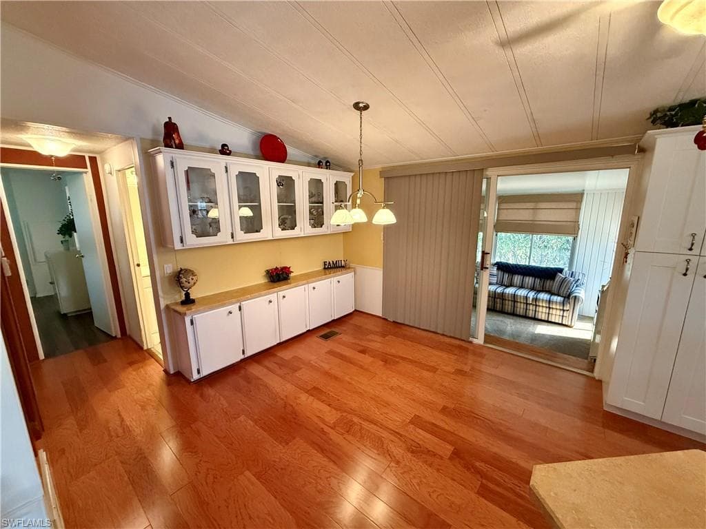 181 Sand DR # 181, NAPLES FL 34104-5