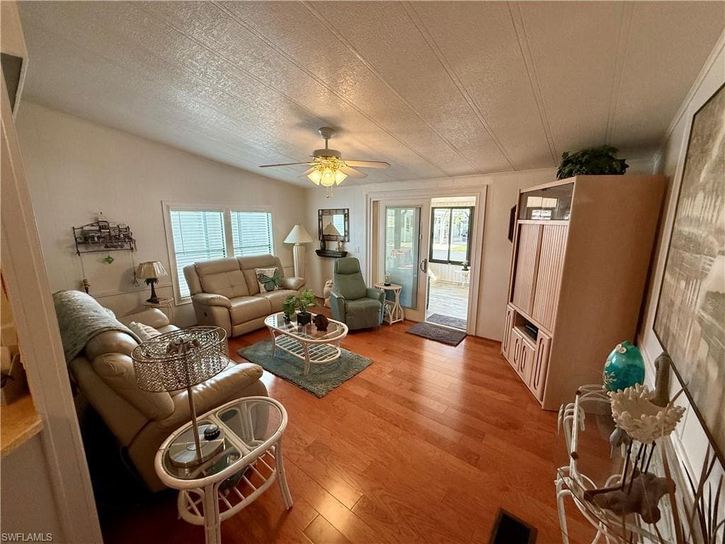 181 Sand DR # 181, NAPLES FL 34104-2