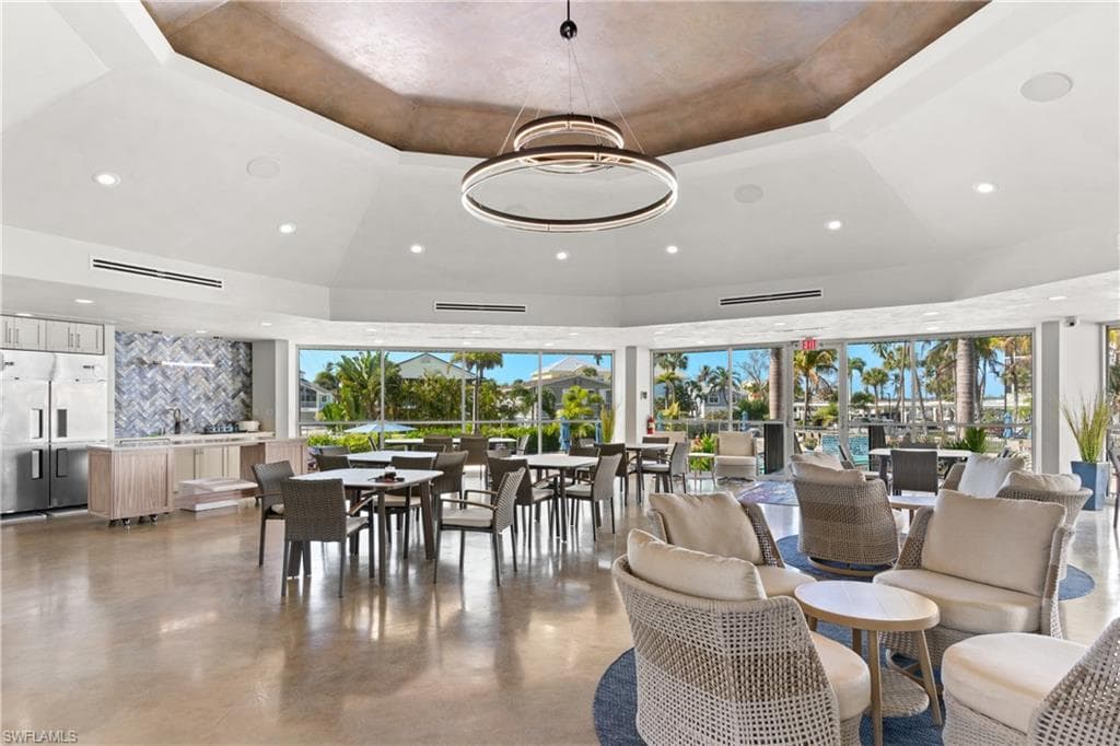 4753 Estero BLVD 804-22