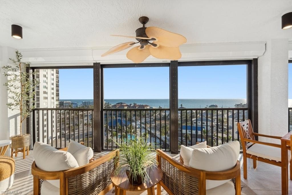 4753 Estero BLVD 804-16