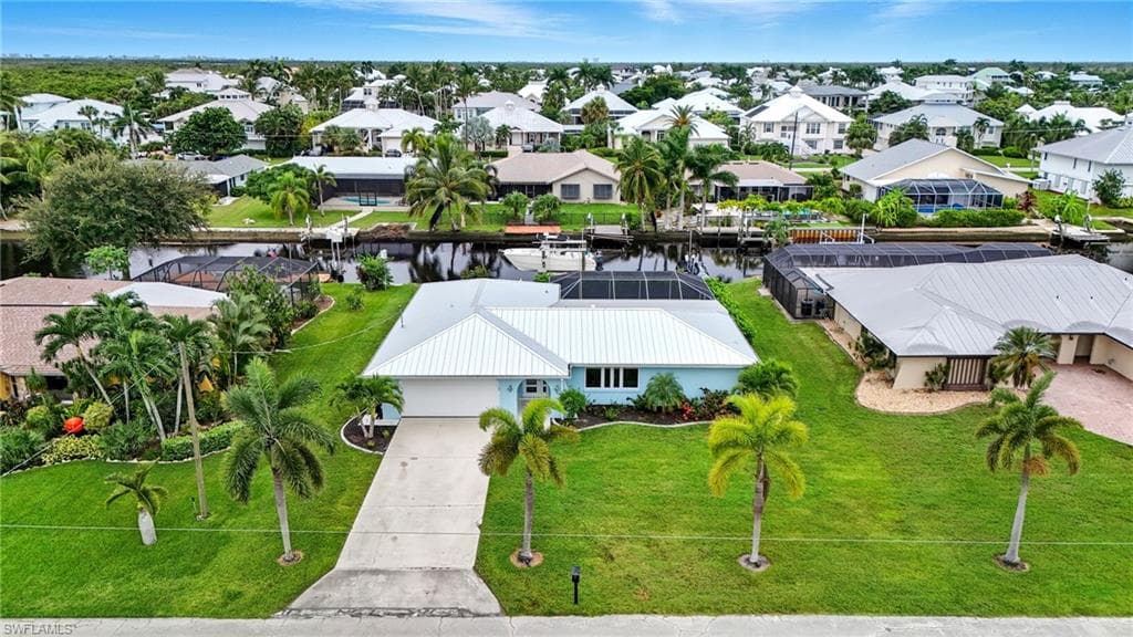 6163 Plumosa AVE, FORT MYERS FL 33908-2