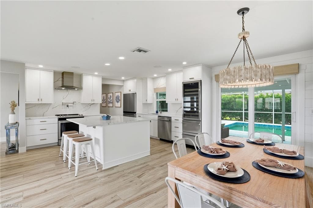 6163 Plumosa AVE, FORT MYERS FL 33908-13