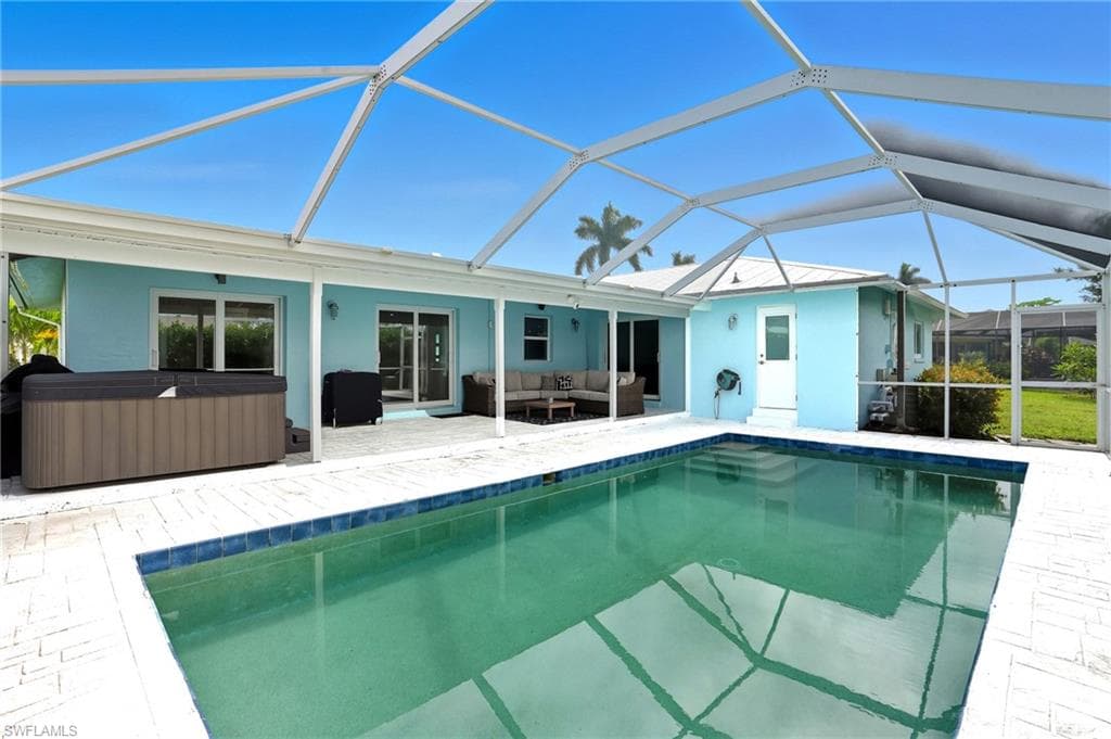 6163 Plumosa AVE, FORT MYERS FL 33908-39