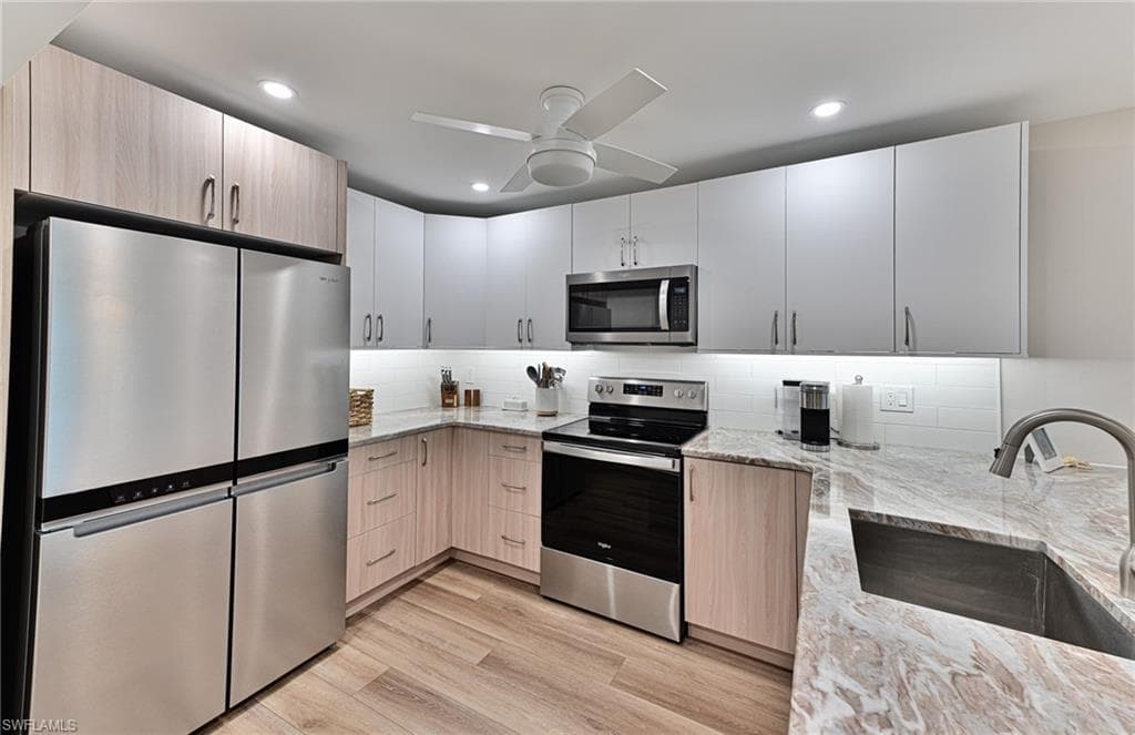 26000 Hickory BLVD # 206, BONITA SPRINGS FL 34134-2