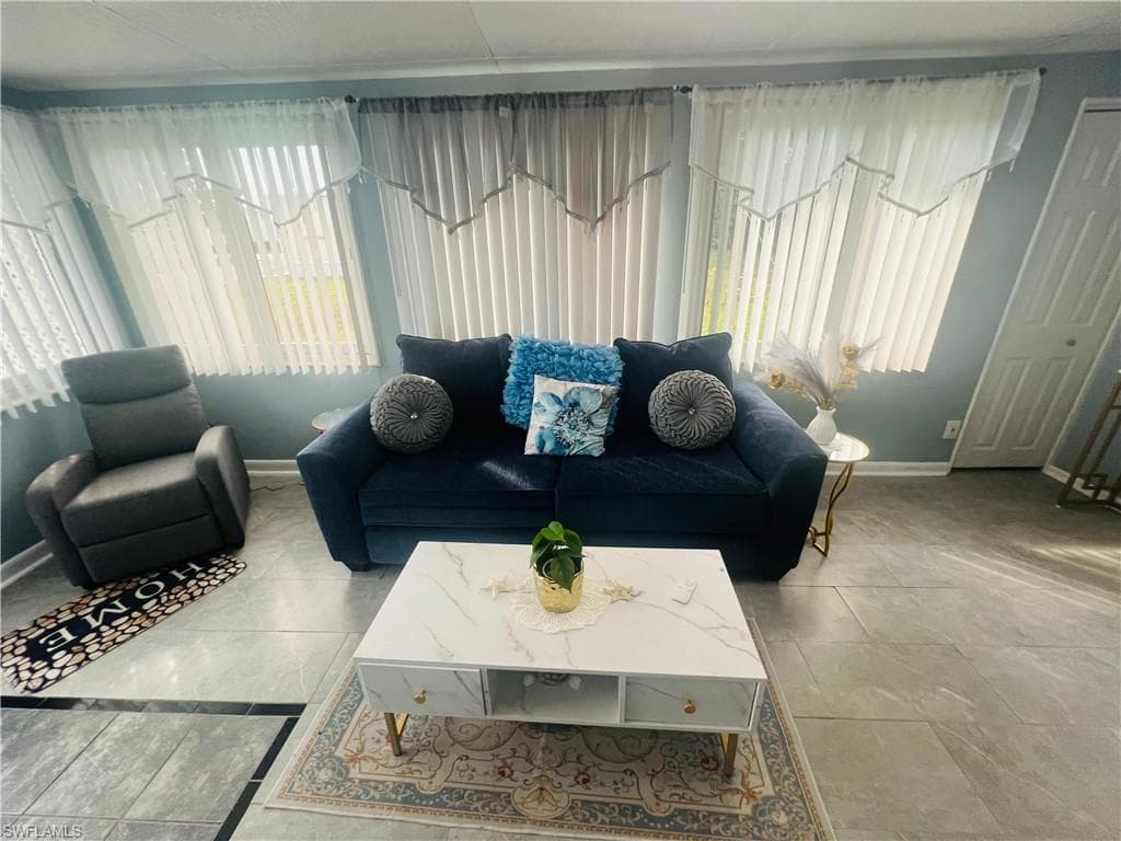 471 Palm DR 310-10