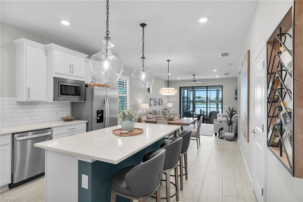 2191 Yellowfin CIR, NAPLES FL 34114-2