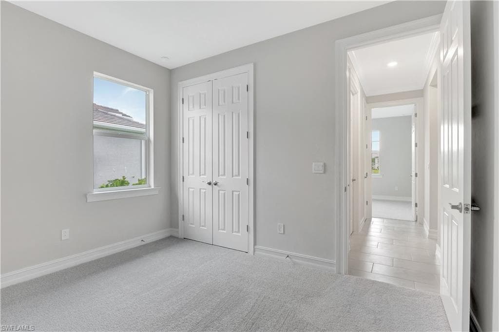 335 Tamarindo LN, NAPLES FL 34114-15