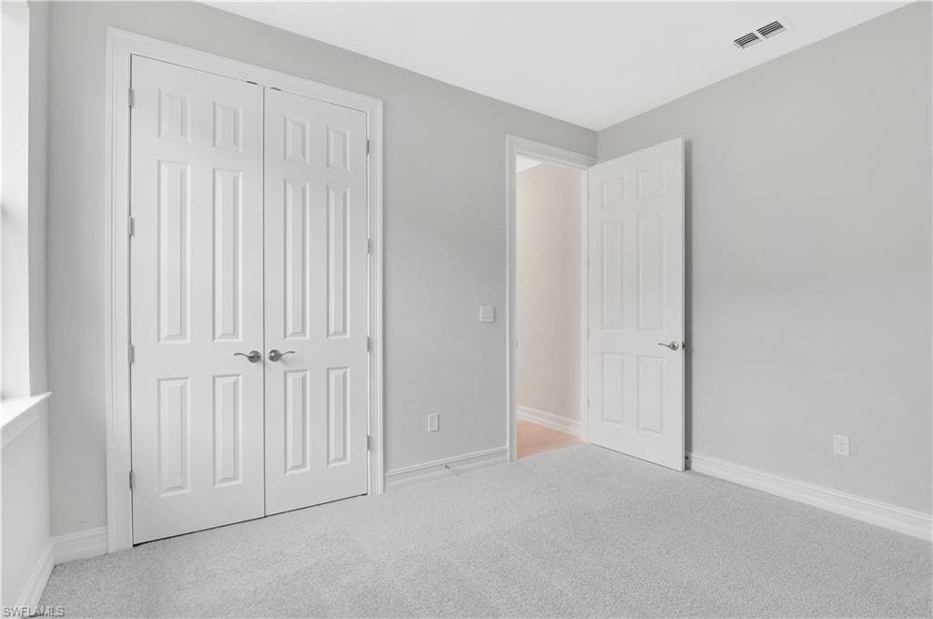 335 Tamarindo LN, NAPLES FL 34114-19