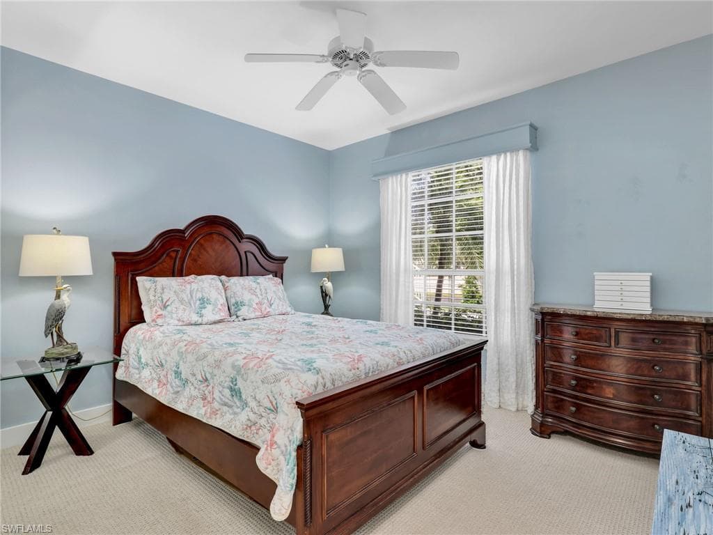 651 Wiggins Lake DR # 101, NAPLES FL 34110-26