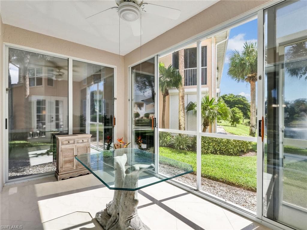 651 Wiggins Lake DR # 101, NAPLES FL 34110-19