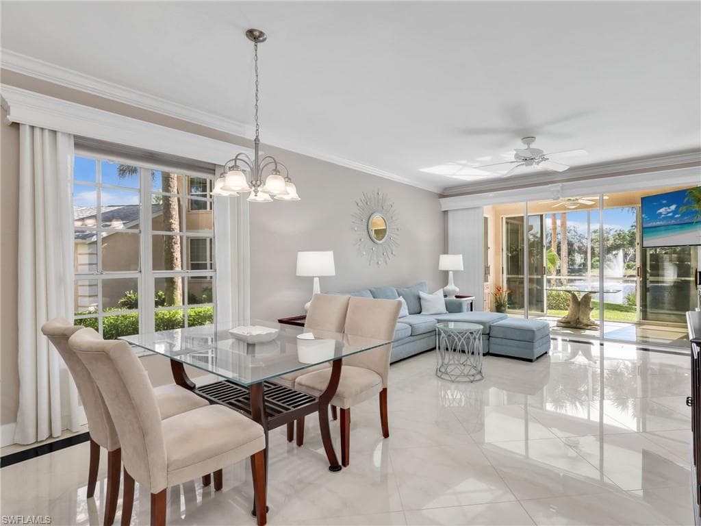 651 Wiggins Lake DR # 101, NAPLES FL 34110-14