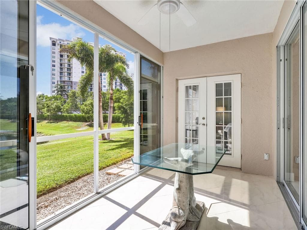 651 Wiggins Lake DR # 101, NAPLES FL 34110-18