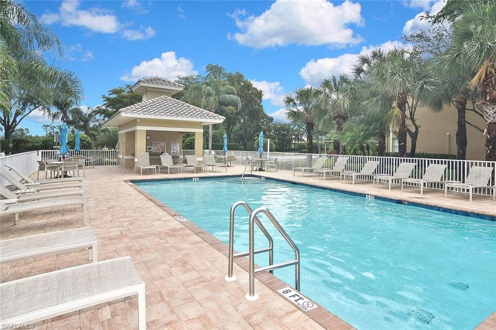 3830 SAWGRASS WAY # 2946, NAPLES FL 34112-48