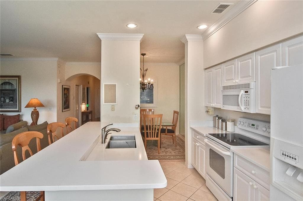 3830 SAWGRASS WAY # 2946, NAPLES FL 34112-24